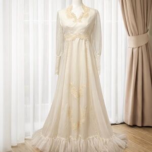Vintage Union Made Victorian Chiffon Lace Long Sleeve Wedding Dress Small 1970s